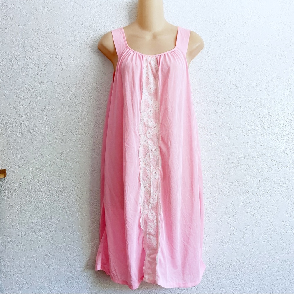 Vintage Berkliff Nylon Bubblegum Pink Nightie Nightgown Semi-Sheer MEDIUM Lace